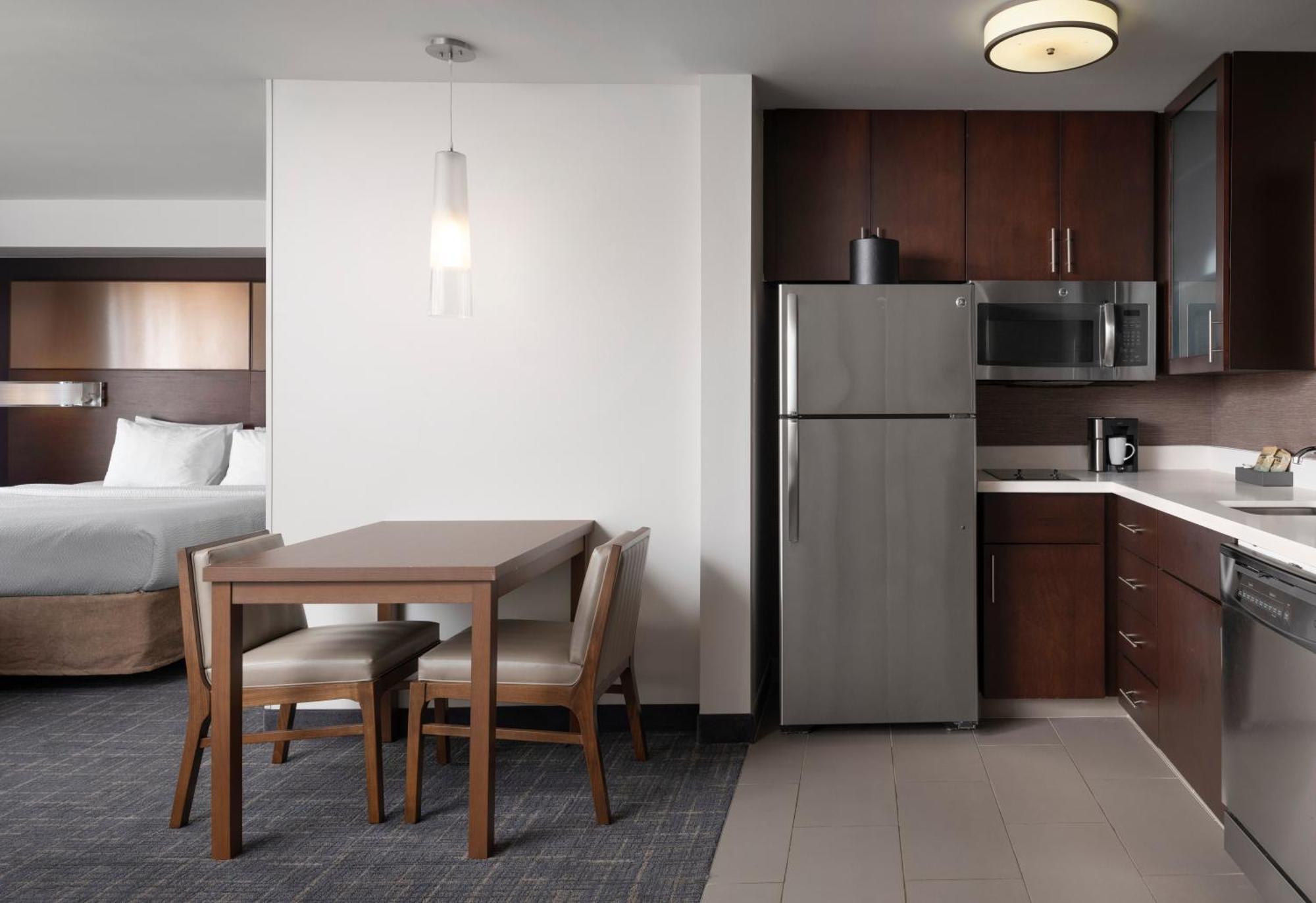 Residence Inn By Marriott Austin Lake Austin/River Place Four Points Buitenkant foto